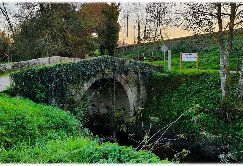 هاستل Alvorada Medieval, Al