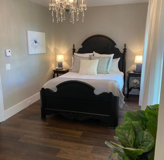 فندق صغير Beach Street Inn