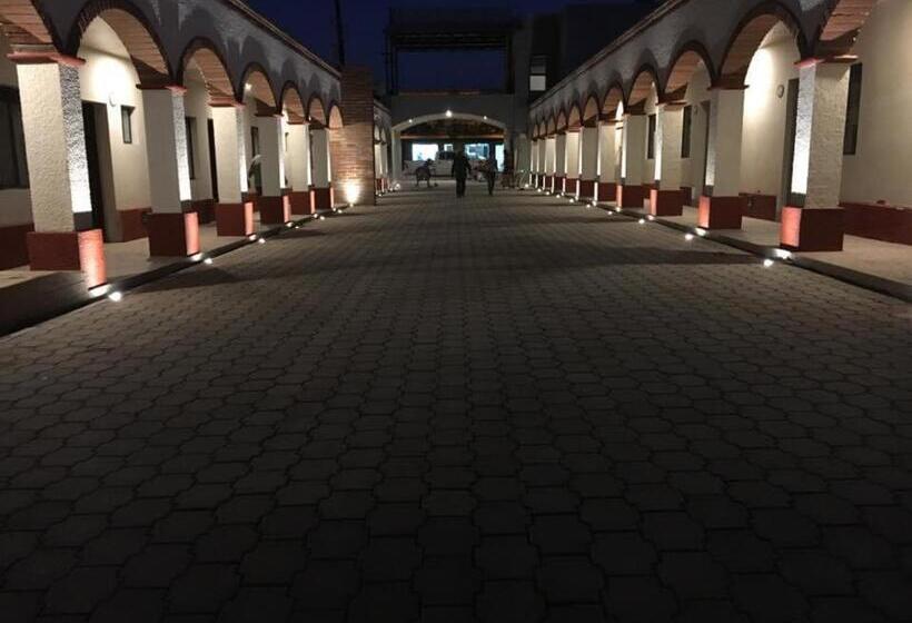 Отель Andares De Kino By Rotamundos