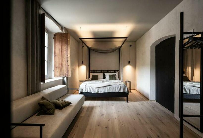 هتل Monastero Arx Vivendi