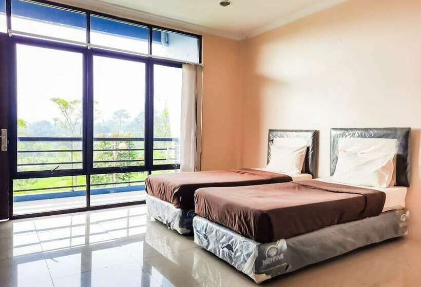 בית מלון כפרי Revive Puncak Grand Smesco Hills Edufarm