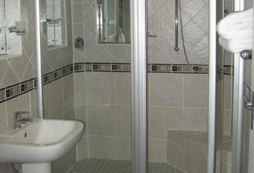 Пансион Aqua Vista Accommodation