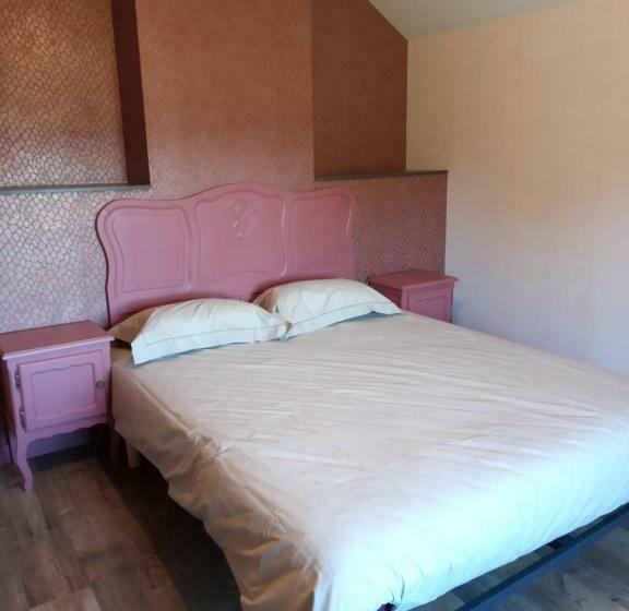 بنسيون ô Mont Des Rnauds