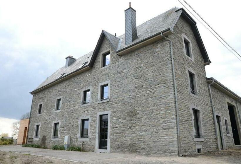 بنسيون ô Mont Des Rnauds