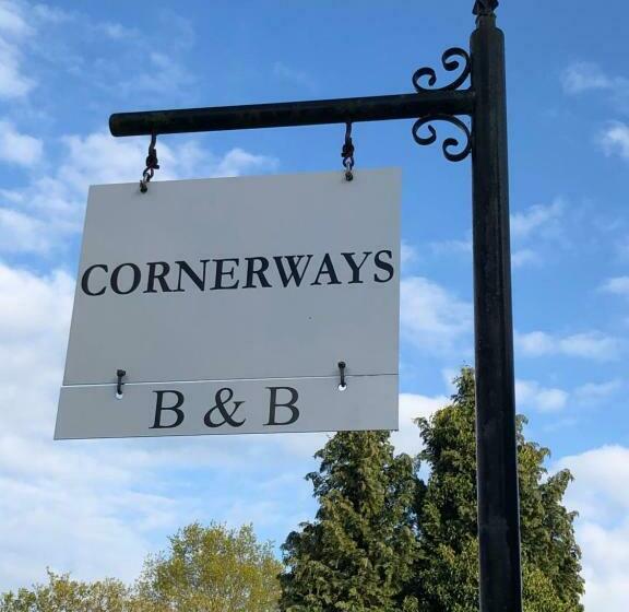 Cornerways B&b