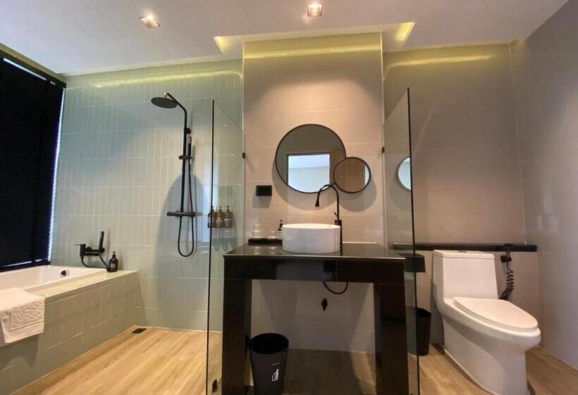 M2 Hotel Waterside