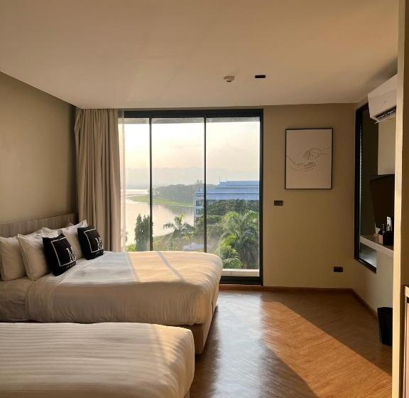 M2 Hotel Waterside