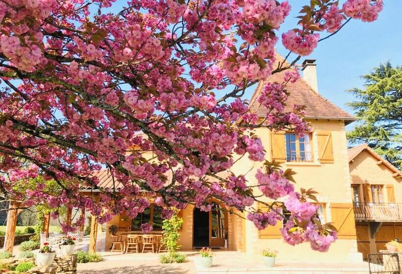 Les Cèdres Du Linard, Chambres D Hôtes B&b Near Lascaux, Montignac, Sarlat La Canéda, Dordogne