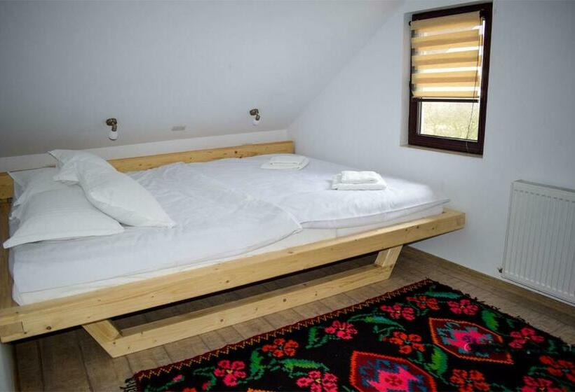 펜션 Casa Traistau