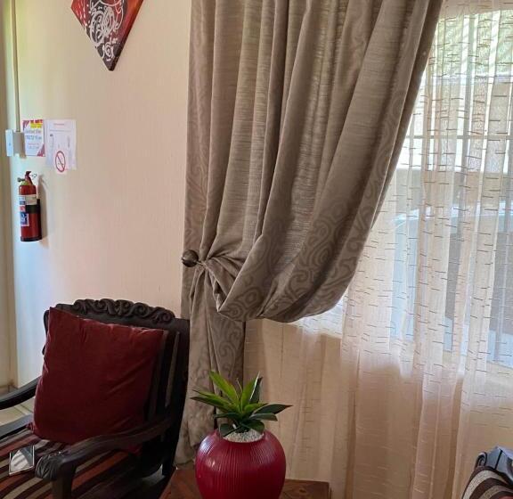 پانسیون Christa S Place 897