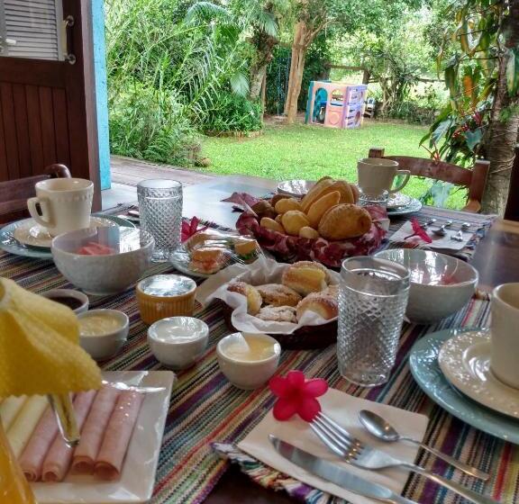 پانسیون Pousada Vila Guyrá