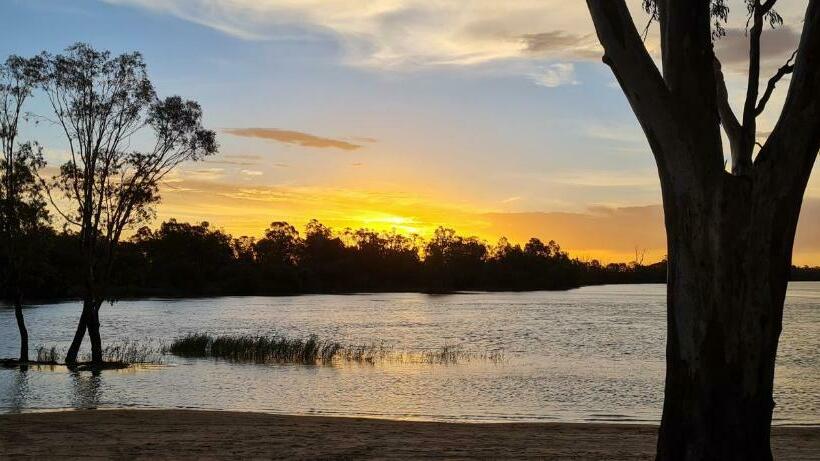 پانسیون Riversands Rest Accommodation Paringa   Coobah Cottage