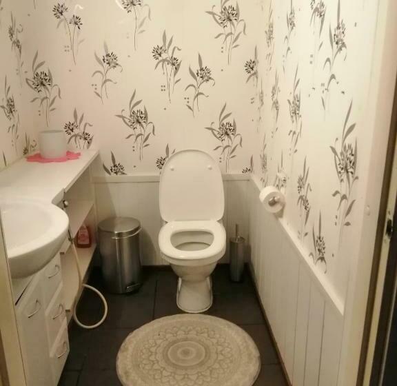 הוסטל Köpsintie 4 B