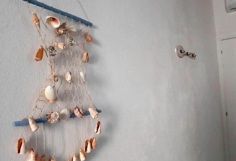 تختخواب و صبحانه A Due Passi Da