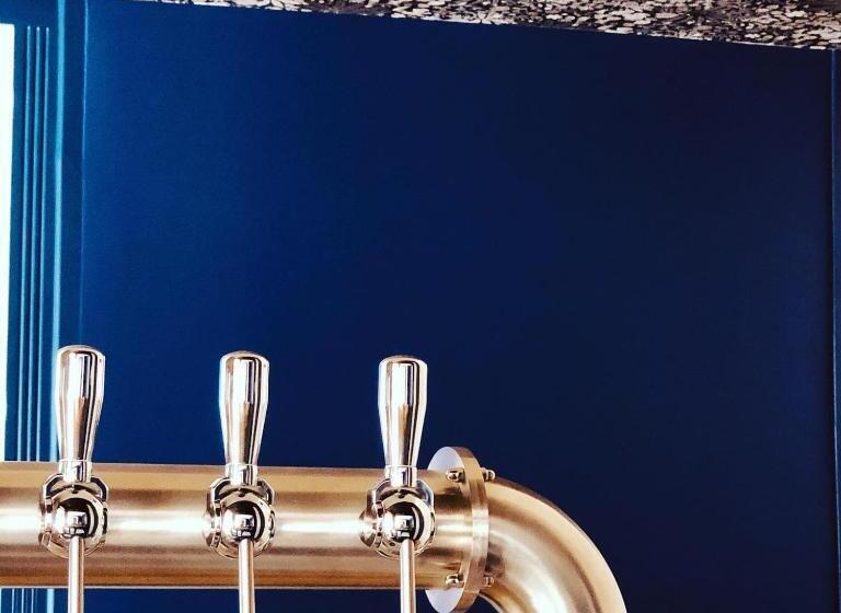 ホテル Restaurant La Place