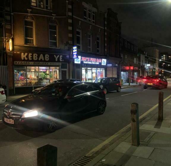 پانسیون Frances St House