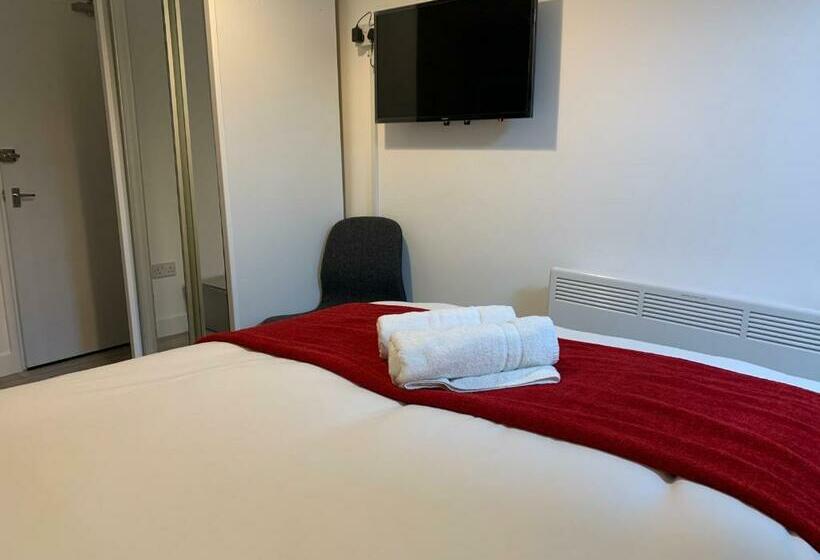 پانسیون Frances St House