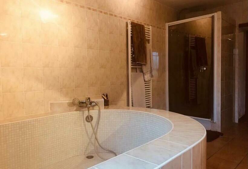 Bed and Breakfast Chambres D Hôtes Piscine Wifi Les Hauts D Eleisa
