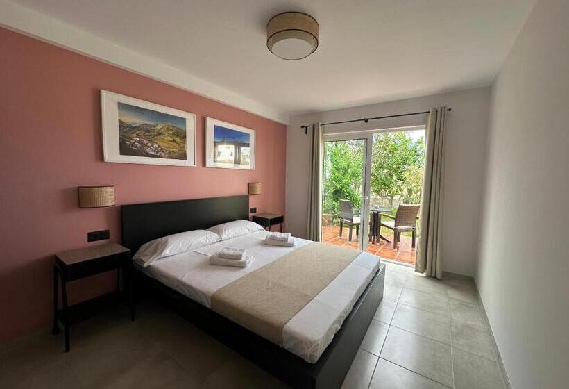 تختخواب و صبحانه Villa 8 Islas