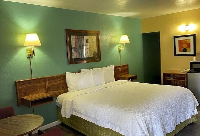 هتل American Inn