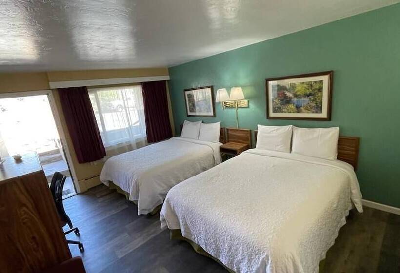 هتل American Inn