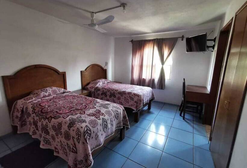 فندق Posadas Ocampo Rotamundos