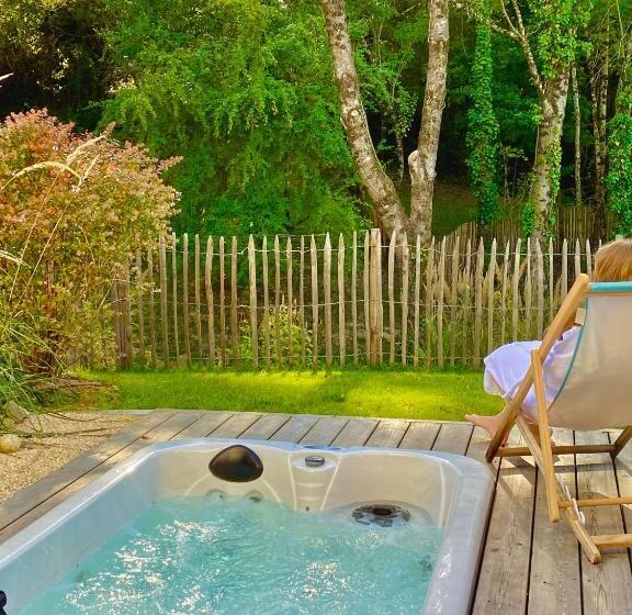 پانسیون Chambres Avec Jacuzzi Privatif   Kassiopée Bed & Spa