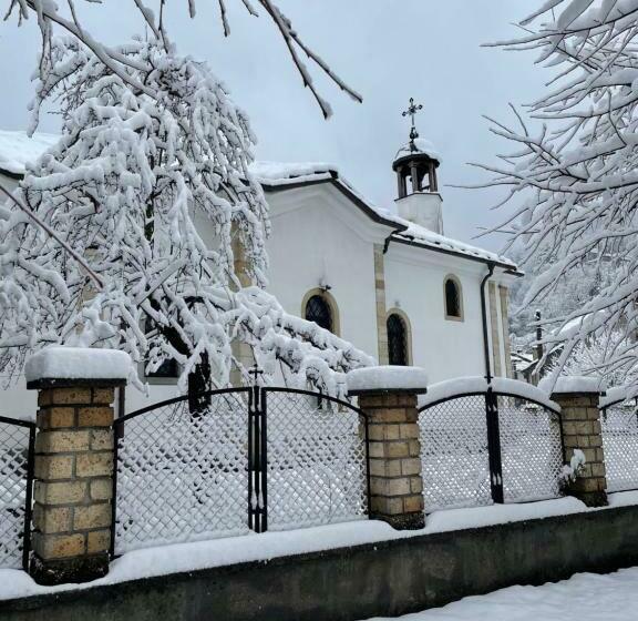 پانسیون Guest House Mikaela