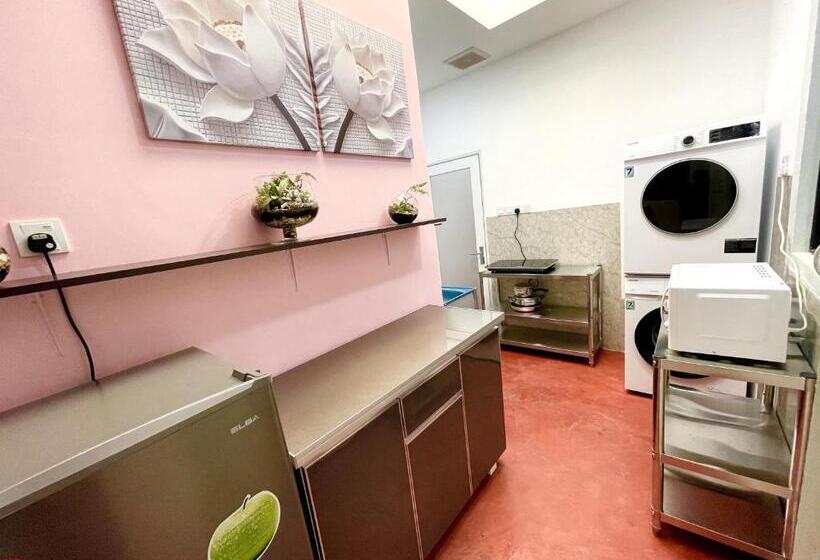 פנסיון Gurney Treasure  The Vintage Villa By Little Cabin