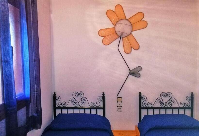 住宿加早餐  Casa Proyecto Pepe Bravo   Arte De Manos Y Corazón