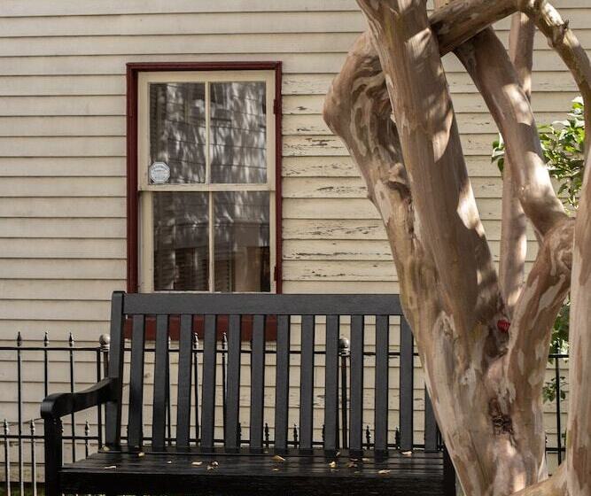 هتل 134 Prince   Luxury Boutique