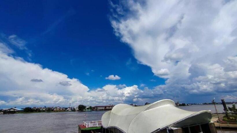 هتل Grand Kartika