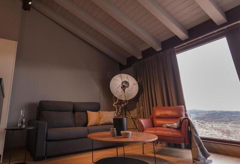 Vallivana Suites
