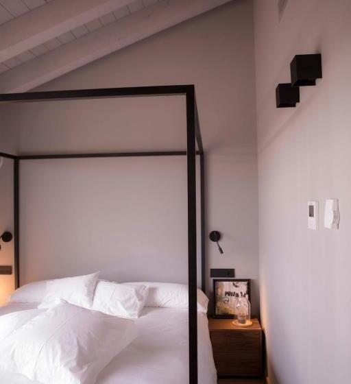 Vallivana Suites