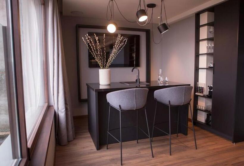 Vallivana Suites