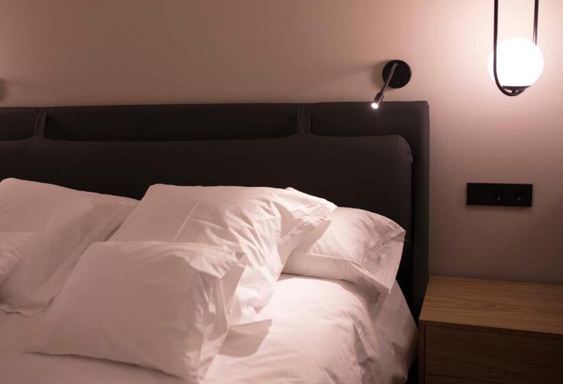 Vallivana Suites