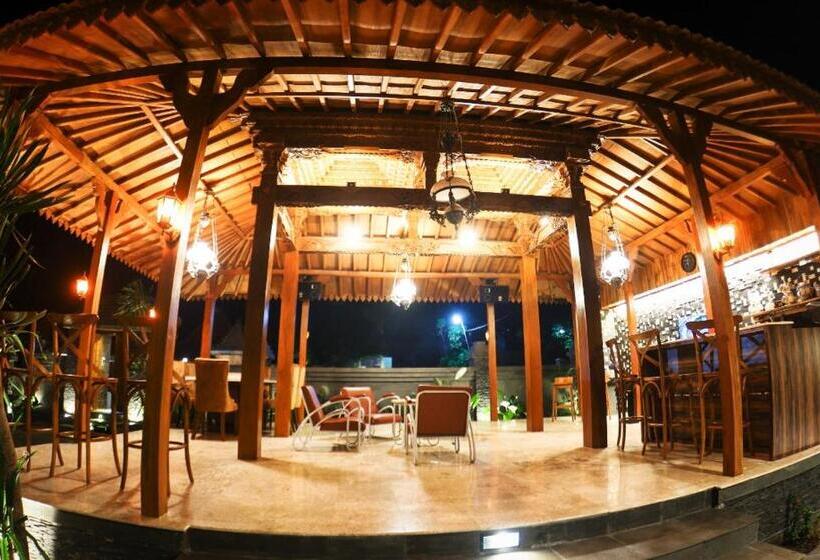 هاستل Joglo Jawa Jepara