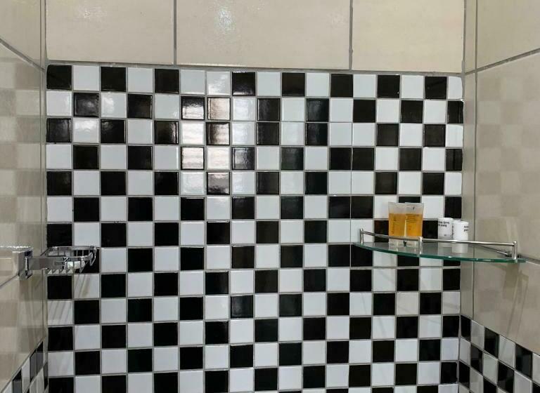 تختخواب و صبحانه Ekaya Palace Guest House