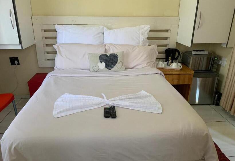 تختخواب و صبحانه Ekaya Palace Guest House