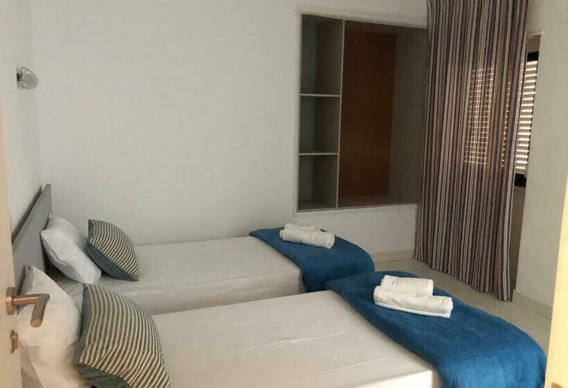 Albergue Central Atlantic Beach Guesthouse