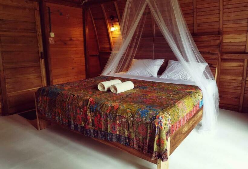 Отель Coconut Tree Cottages