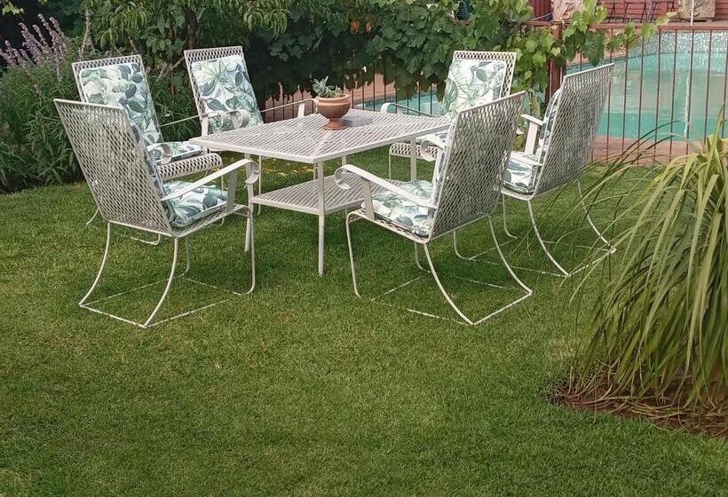 پانسیون Sonhos Dreams Self Catering Garden Cottages