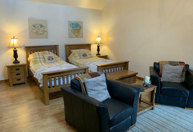 펜션 The Reindeer Retreat Buttercup Twin