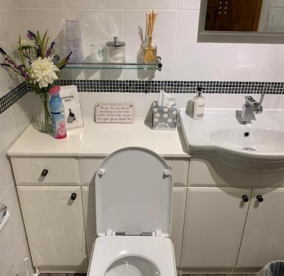 펜션 The Reindeer Retreat Buttercup Twin