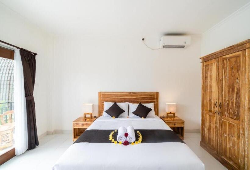 پانسیون Wooden Puri Guesthouse By Bukit Vista