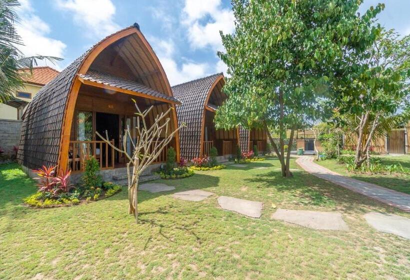 پانسیون Wooden Puri Guesthouse By Bukit Vista