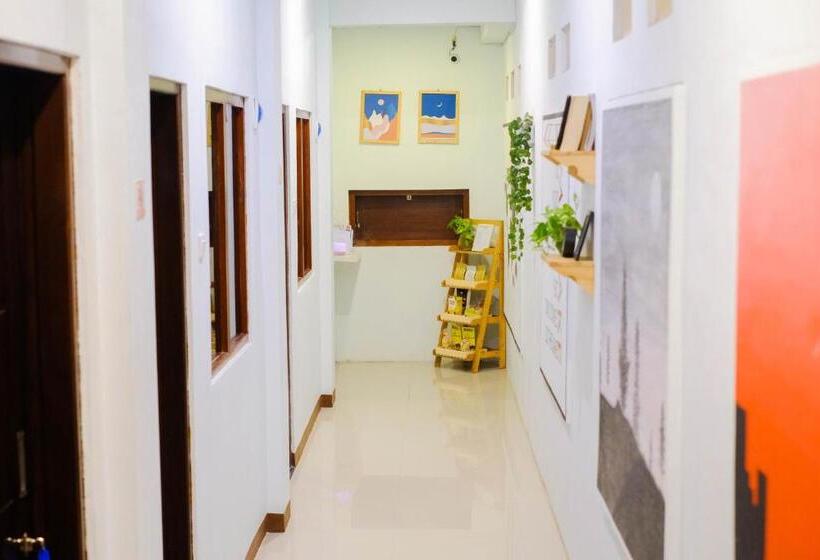 Room Ijen Hostel