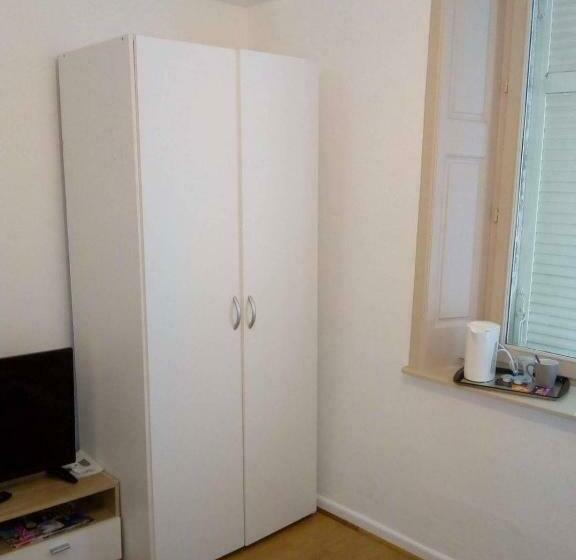 تختخواب و صبحانه Chambre N 1 Centre Ville De Mirecourt