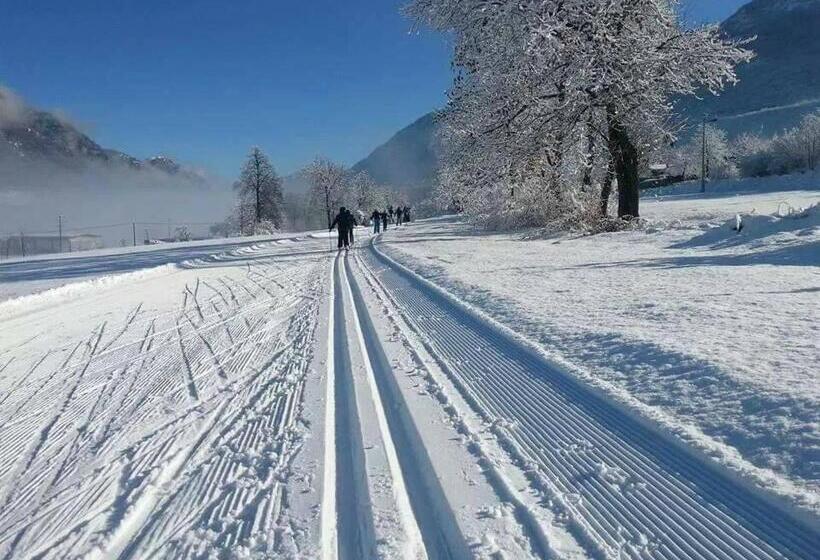 민박 La Rocca Bianca