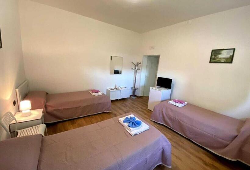 هتل Agriturismo Corte Filippi